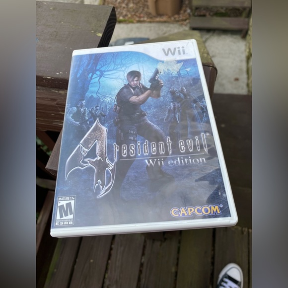 Resident Evil 4 Wii edition video game - Picture 1 of 4